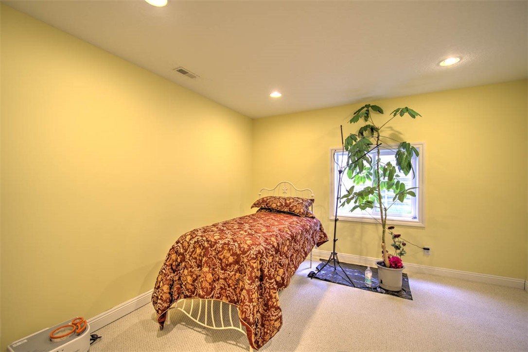 1133 Greenbrier Boulevard Property Photo 37