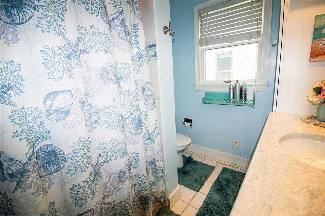 2713 Richmond Avenue Property Photo 11