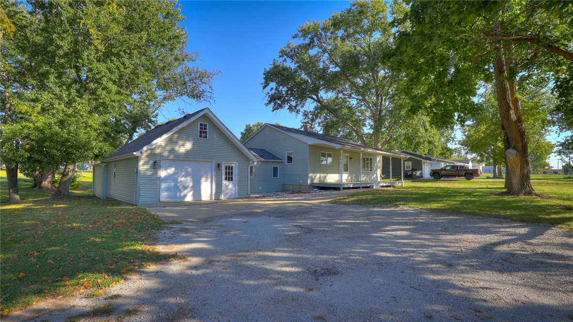 530 State Route 121 Highway Property Photo 1