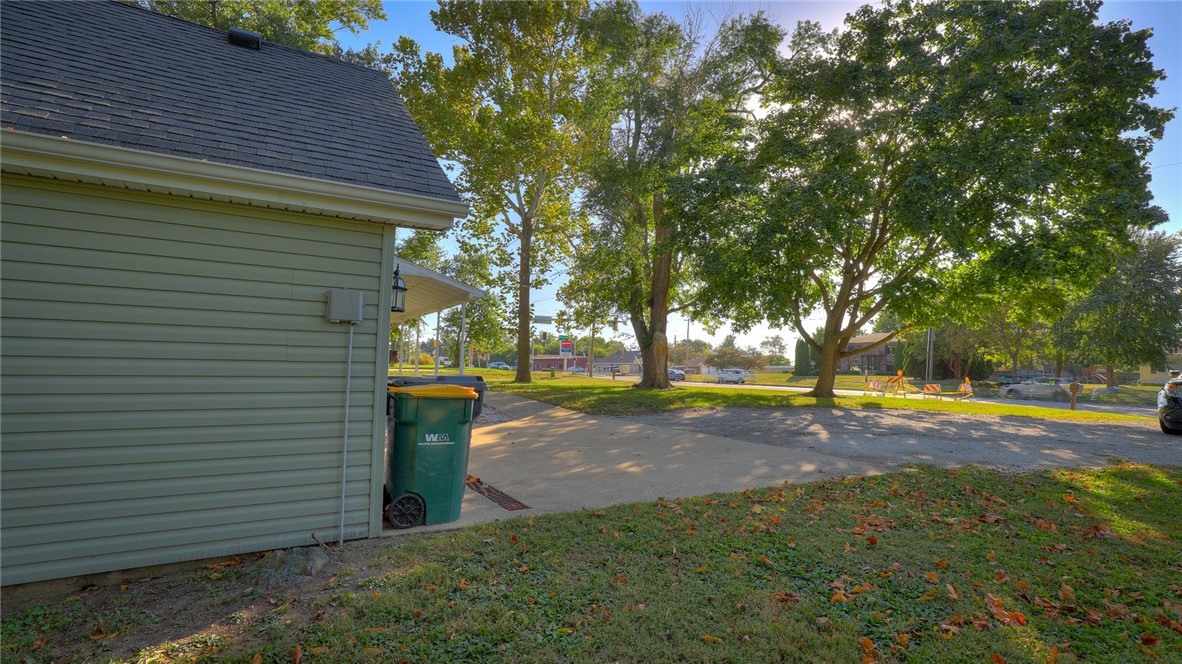 530 State Route 121 Highway Property Photo 13