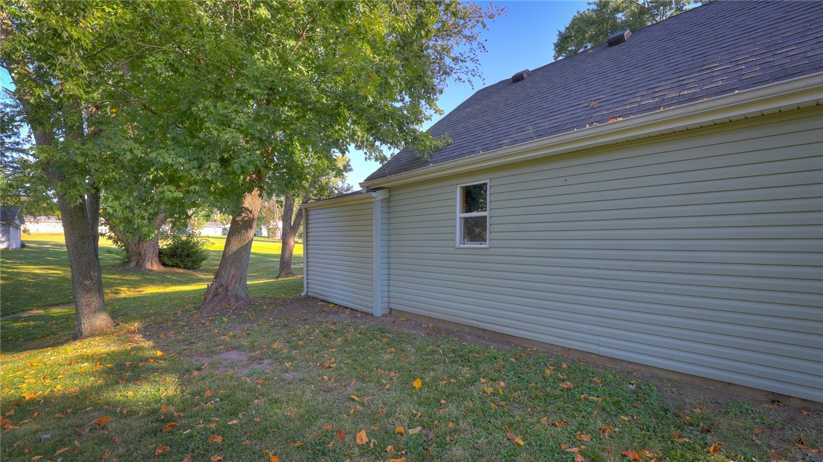 530 State Route 121 Highway Property Photo 14