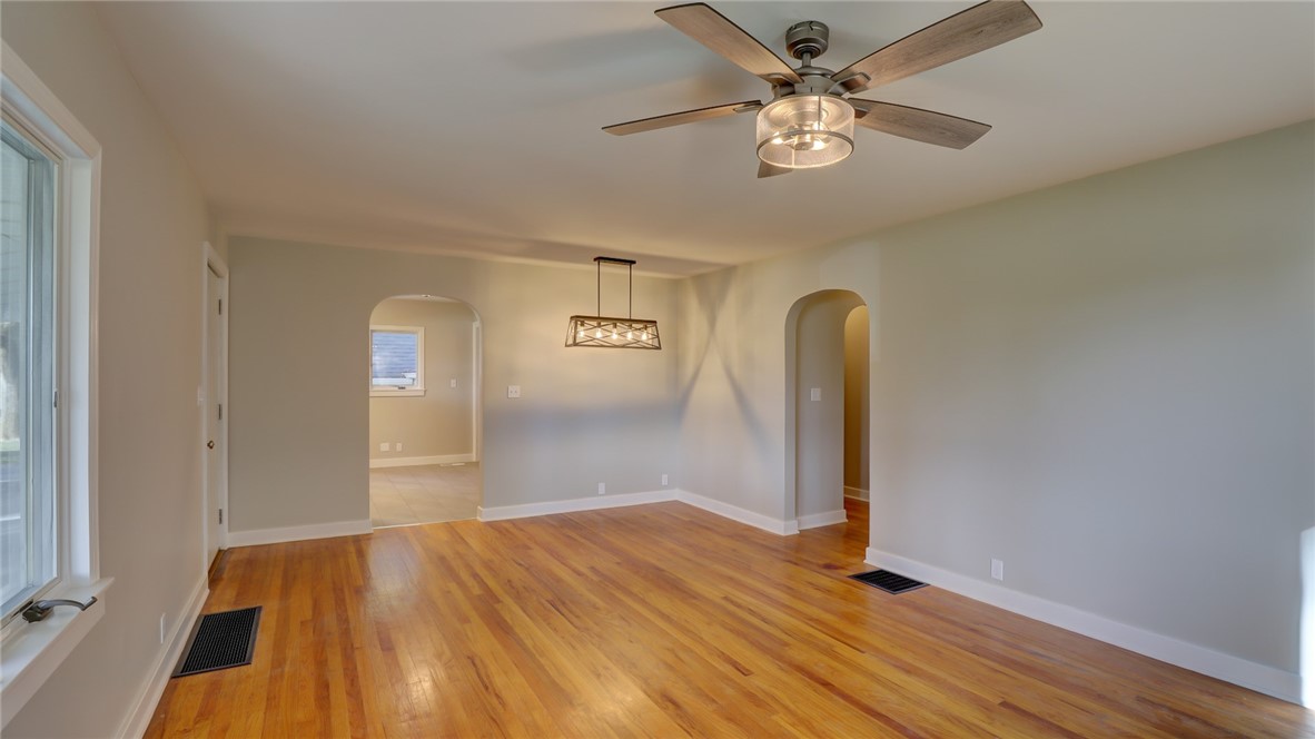 530 State Route 121 Highway Property Photo 18