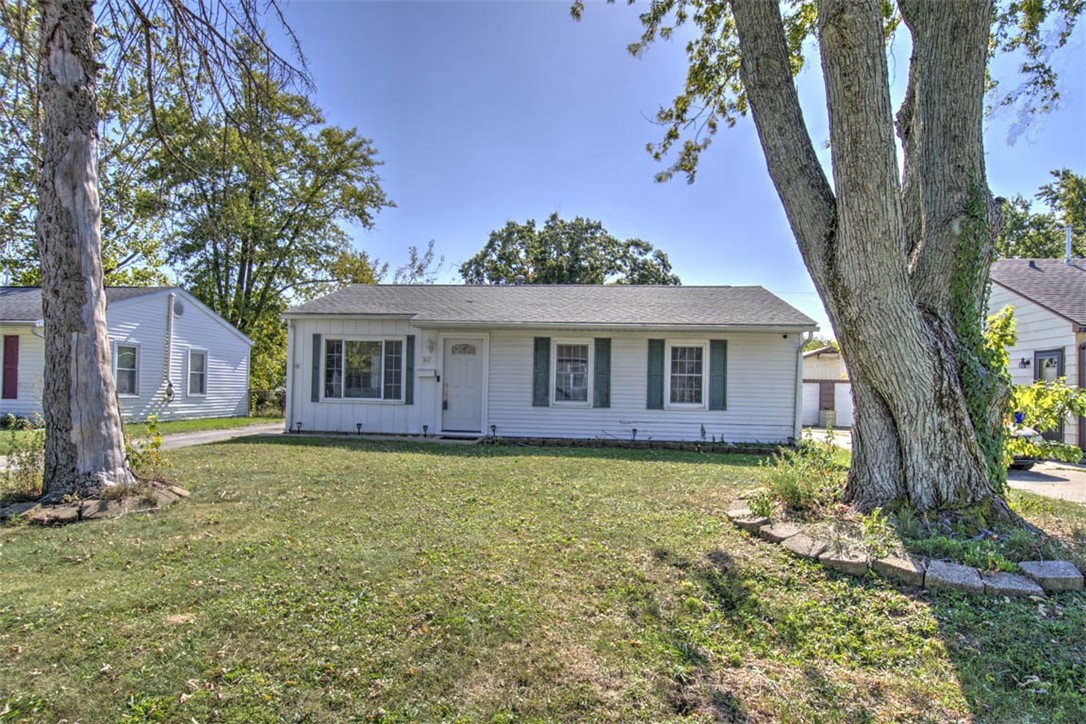 55 Ridgeway Drive Property Photo 3