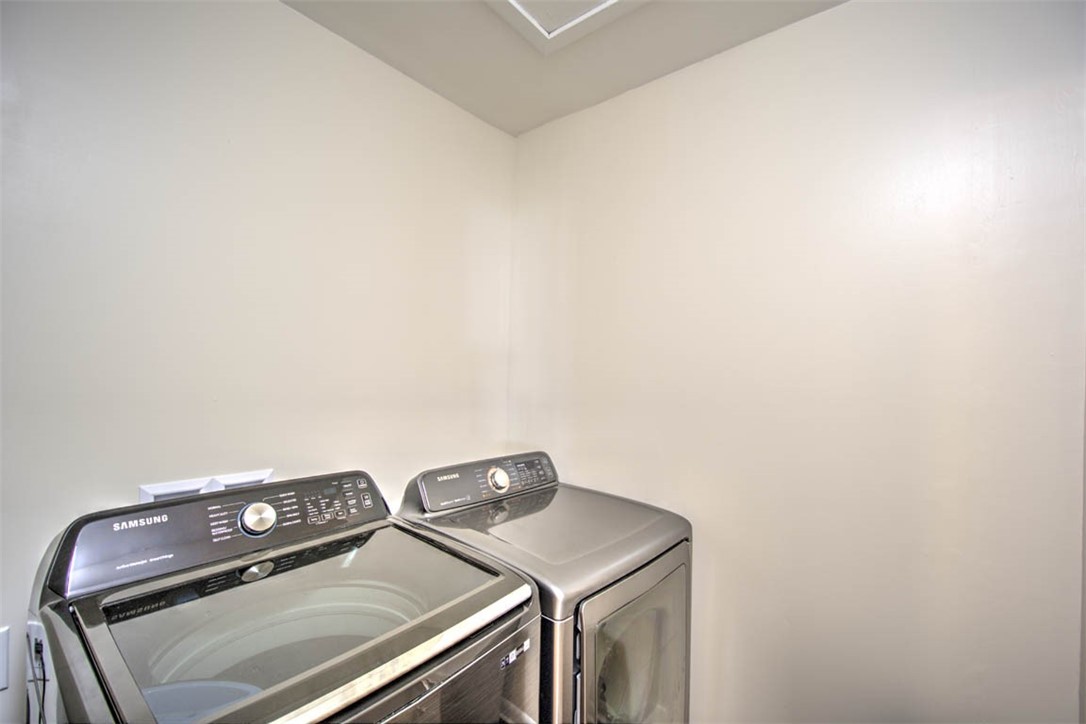 55 Ridgeway Drive Property Photo 14