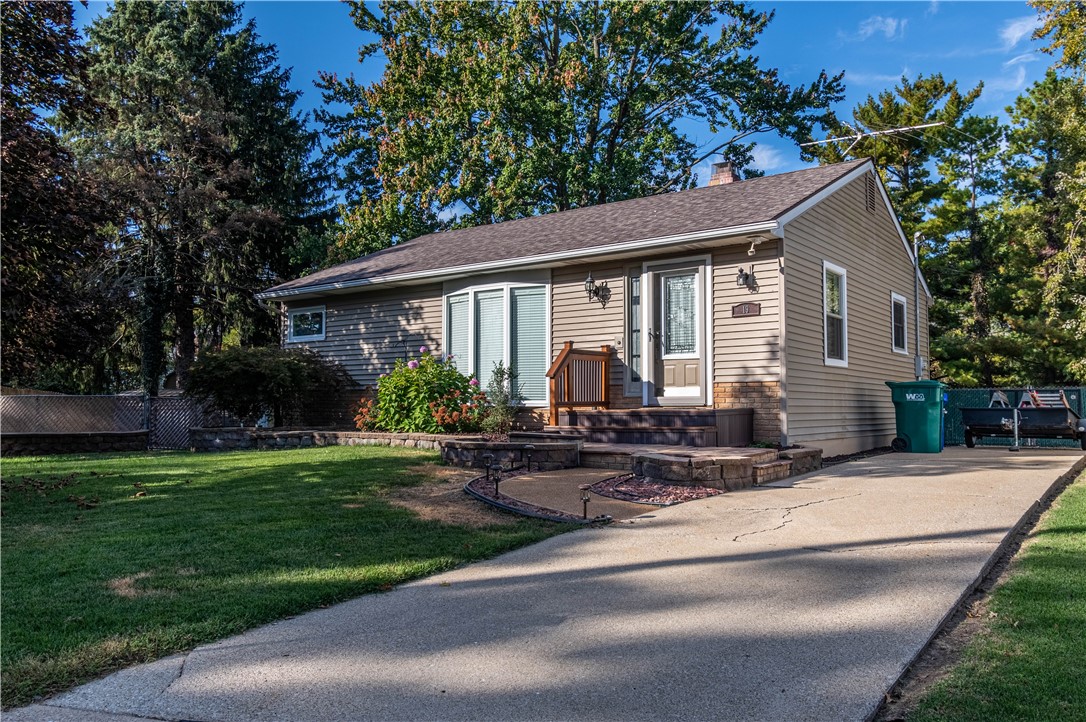 19 Maple Court Property Photo 2