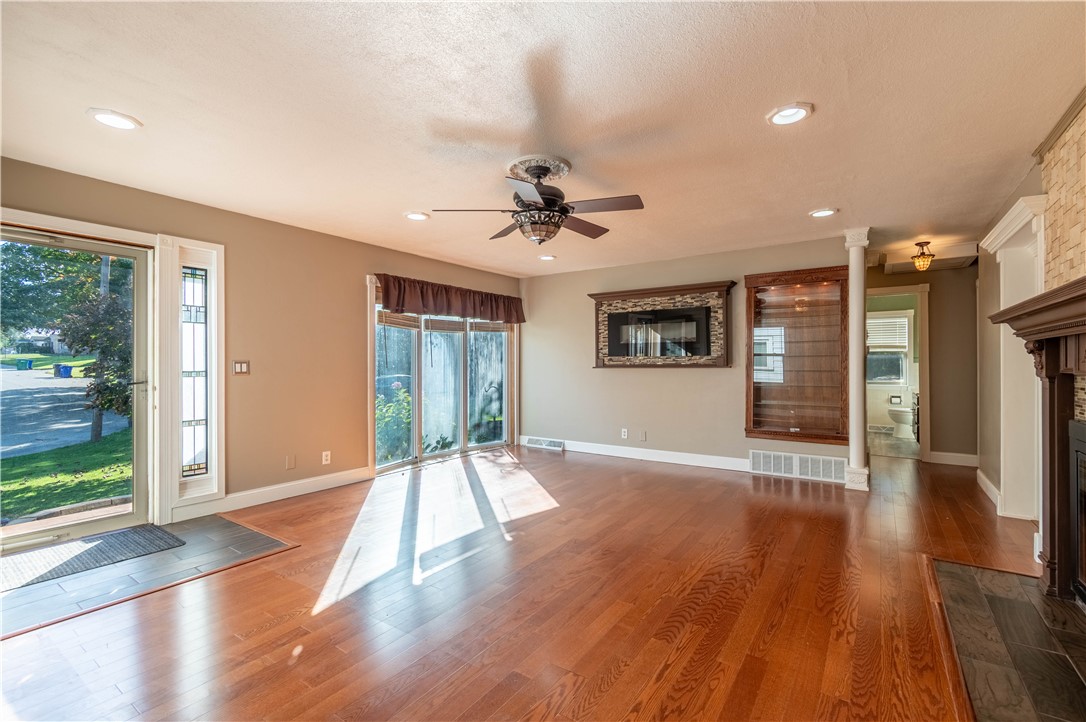 19 Maple Court Property Photo 5