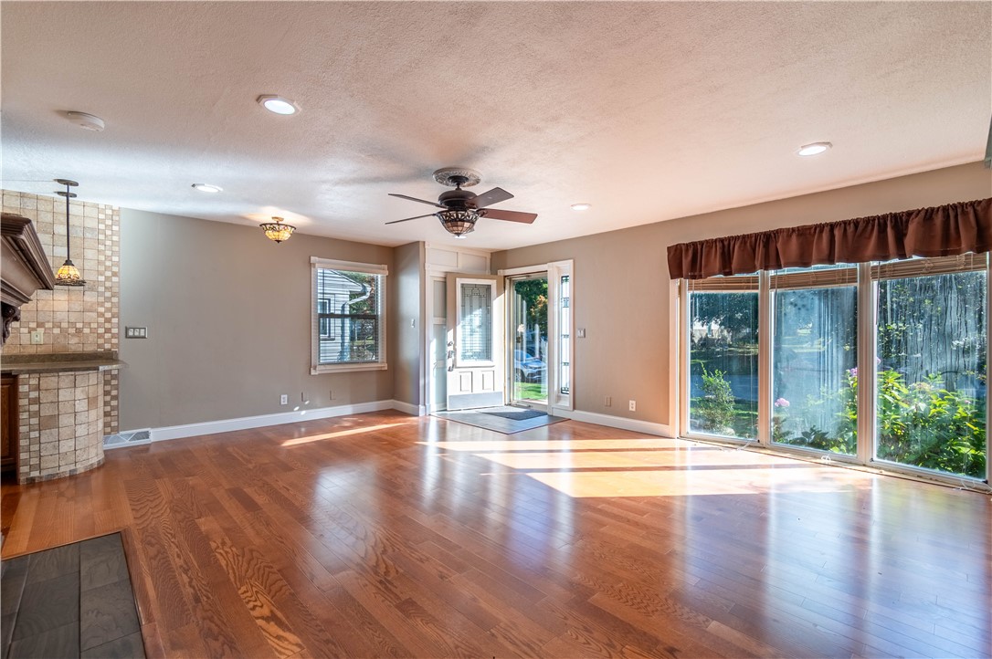19 Maple Court Property Photo 8