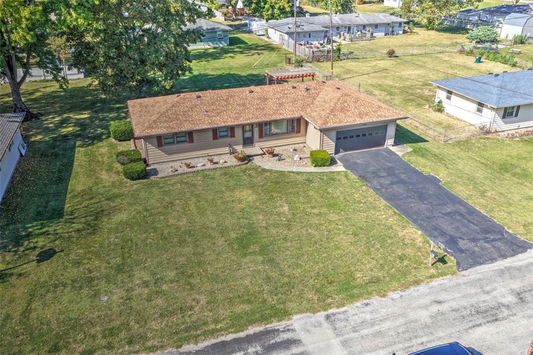 595 Benton Drive Property Photo 4