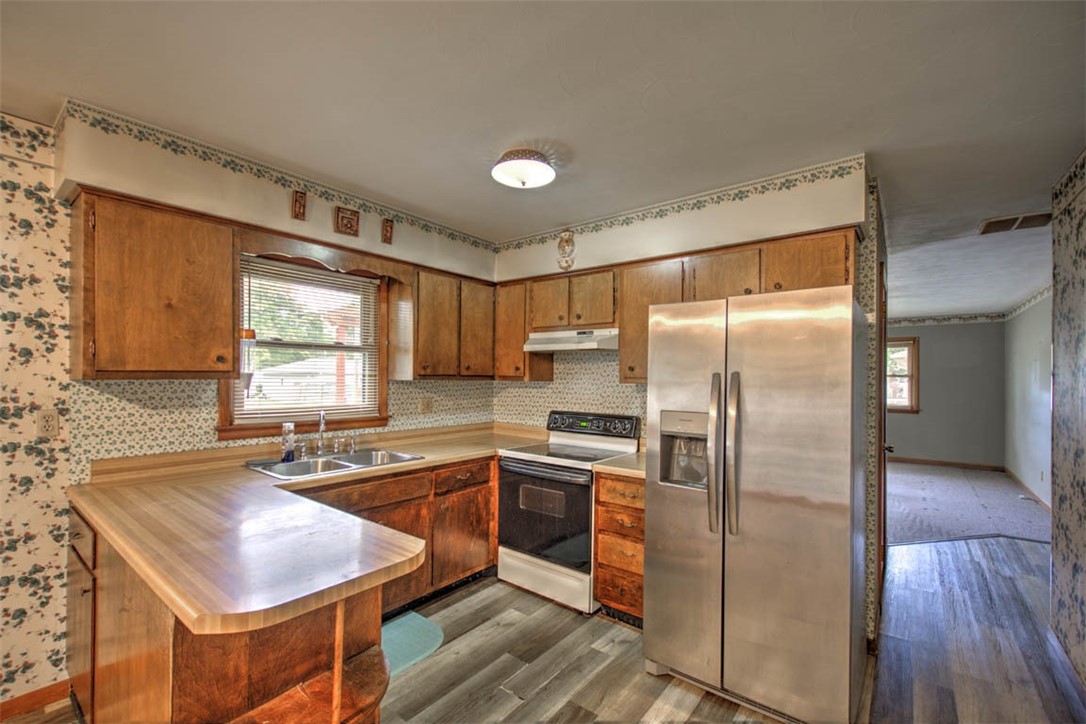 595 Benton Drive Property Photo 14