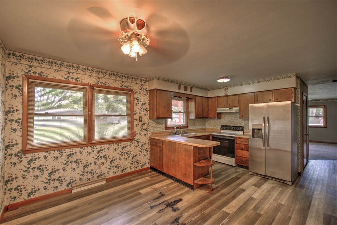 595 Benton Drive Property Photo 16