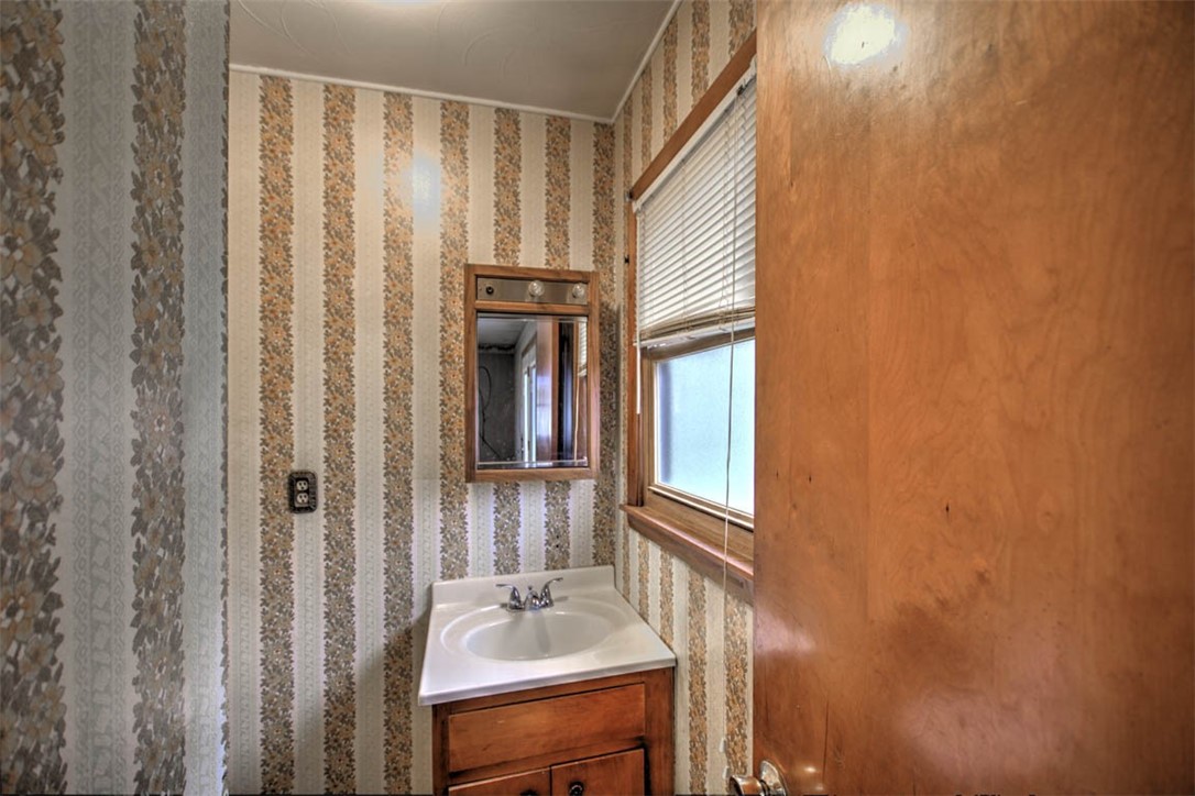 595 Benton Drive Property Photo 22