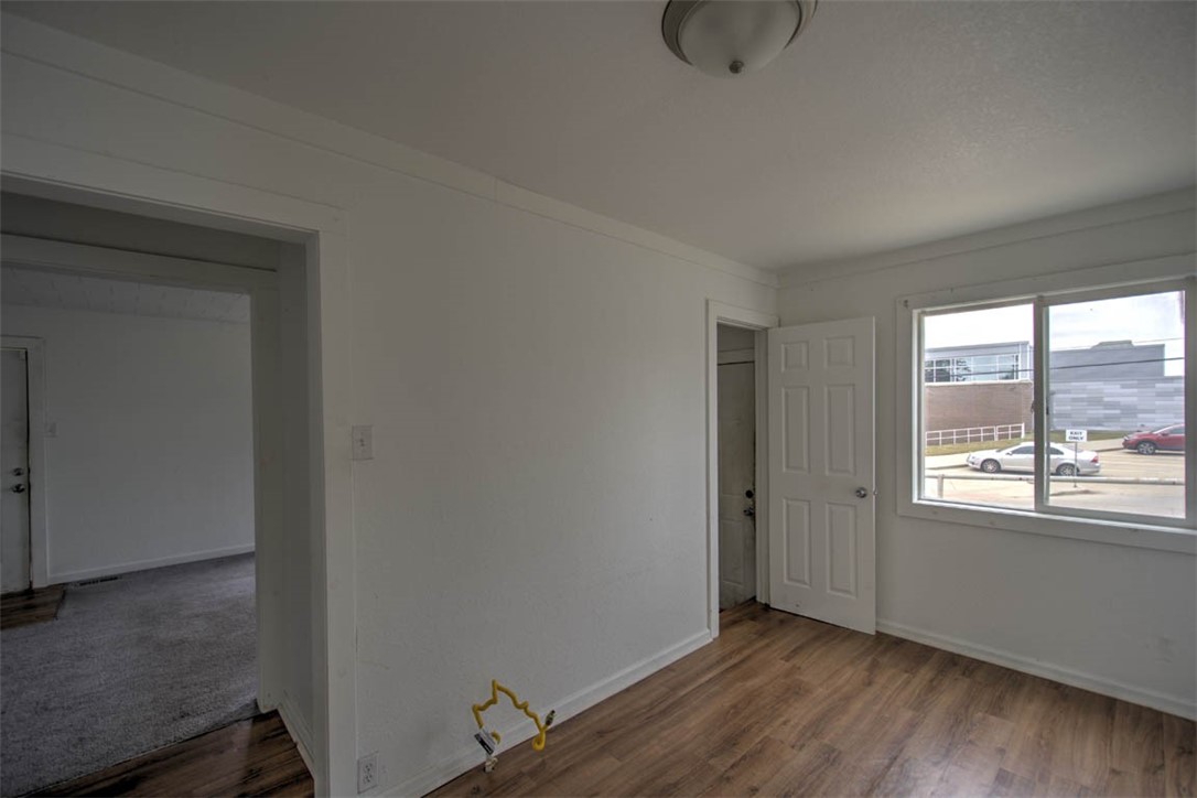 1595 Vanderhoof Street Property Photo 9