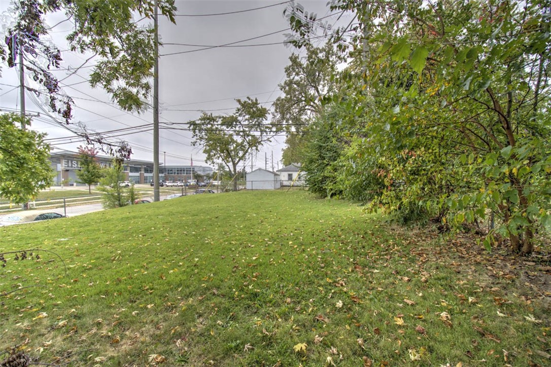 1595 Vanderhoof Street Property Photo 20