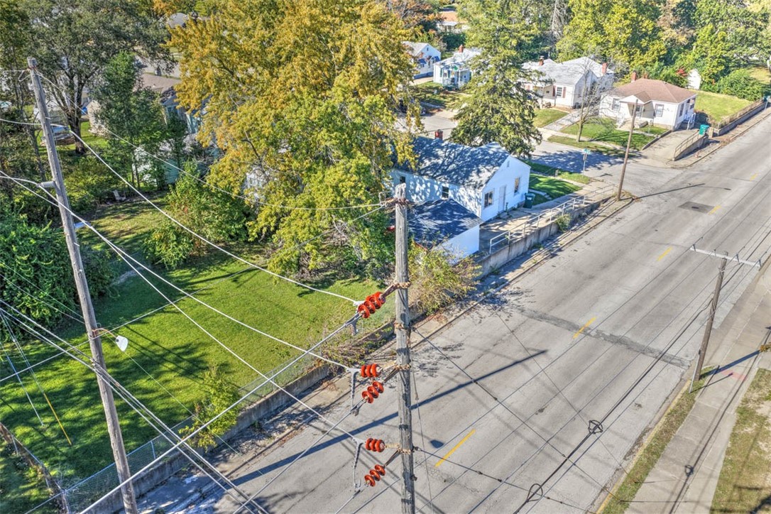 1595 Vanderhoof Street Property Photo 23