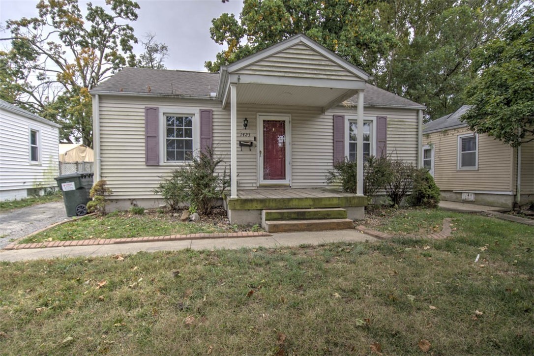 1423 Vanderhoof Street Property Photo 1