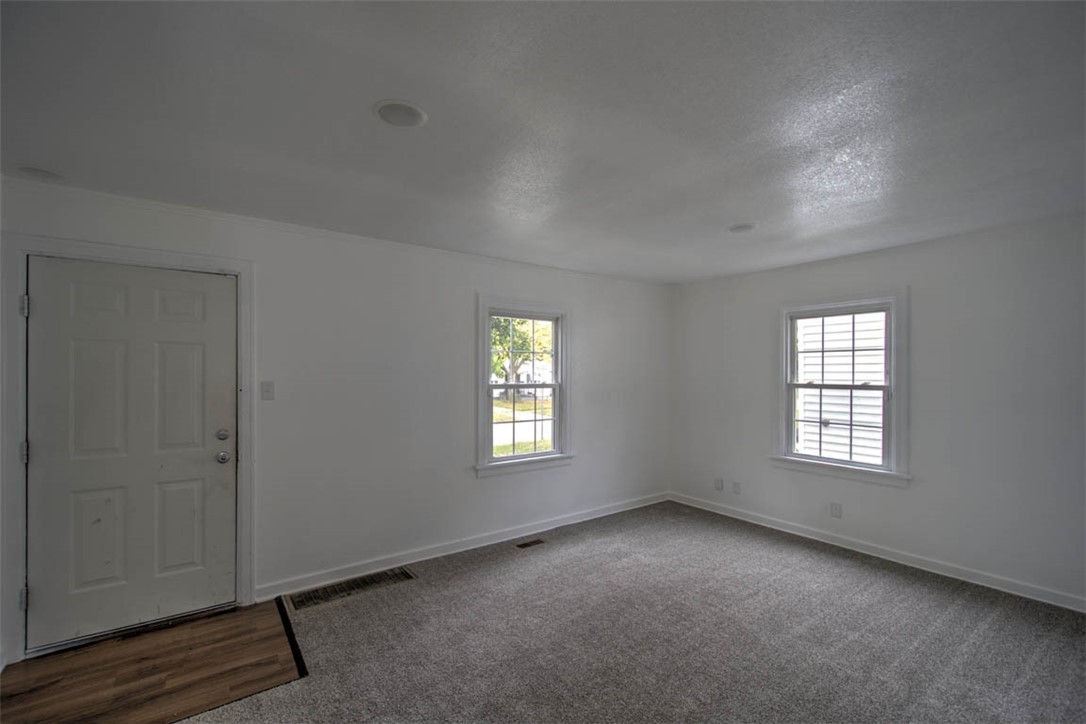 1423 Vanderhoof Street Property Photo 3