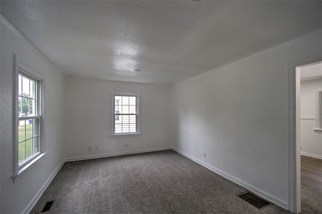 1423 Vanderhoof Street Property Photo 4