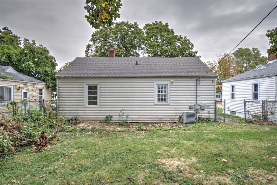 1423 Vanderhoof Street Property Photo 14