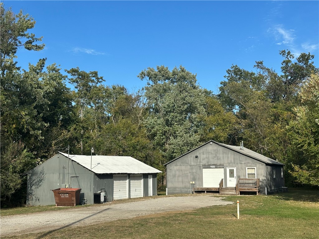 731 12th Street Property Photo 1
