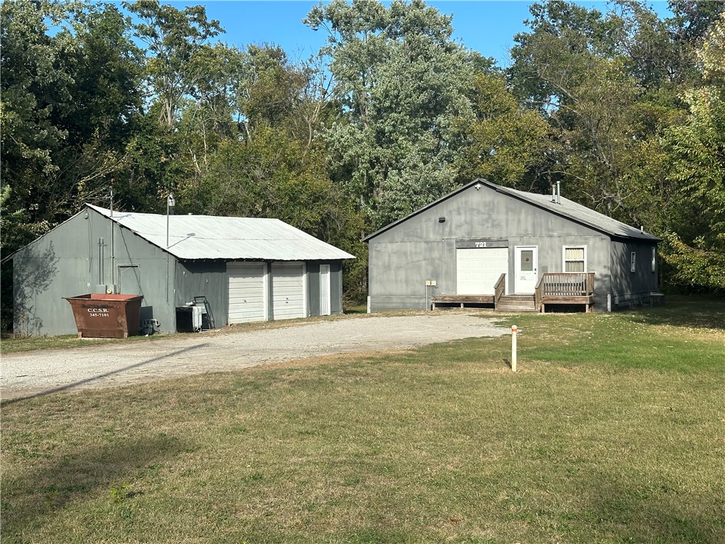 731 12th Street Property Photo 3