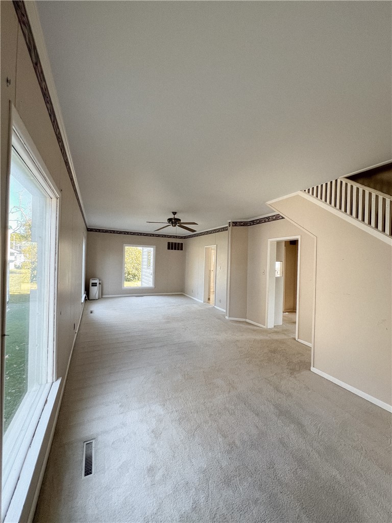 504 N Robb Street Property Photo 3