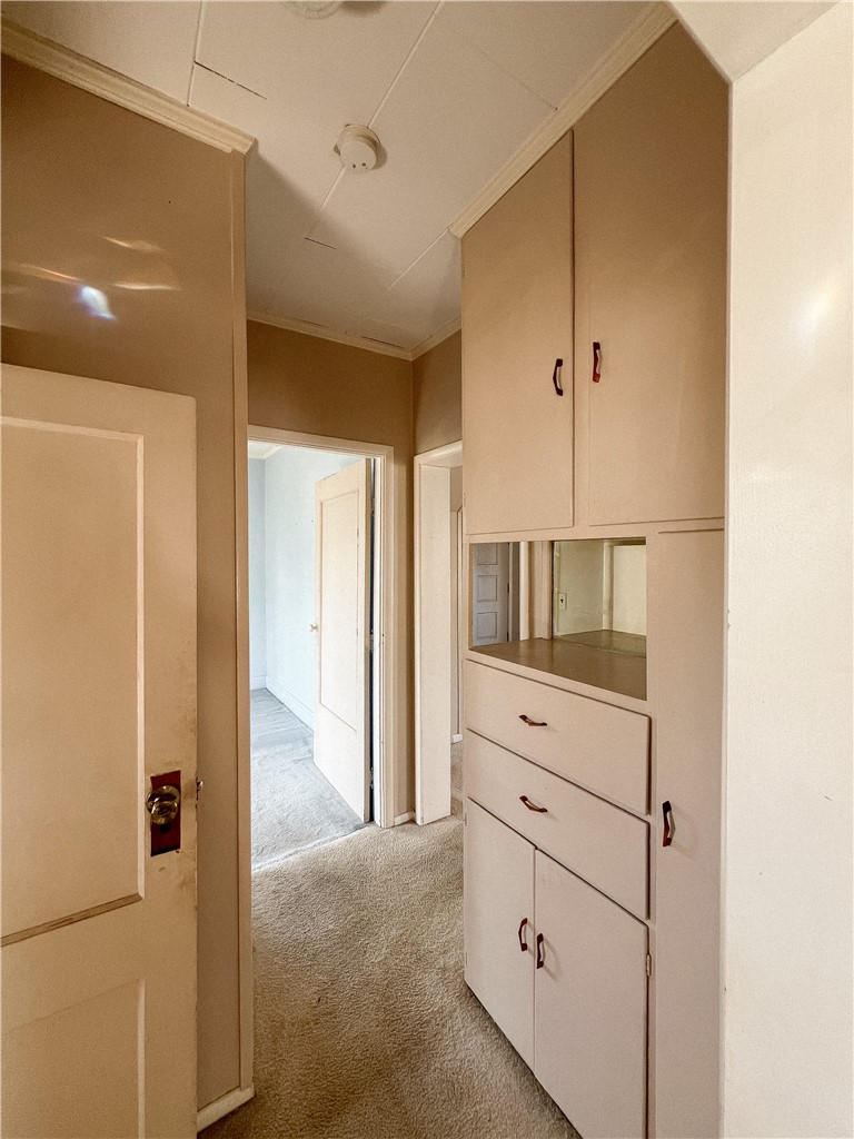 504 N Robb Street Property Photo 9