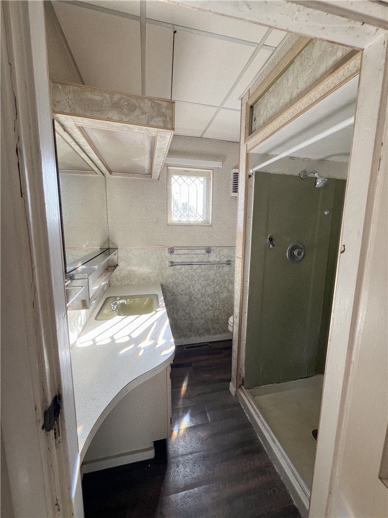 504 N Robb Street Property Photo 10