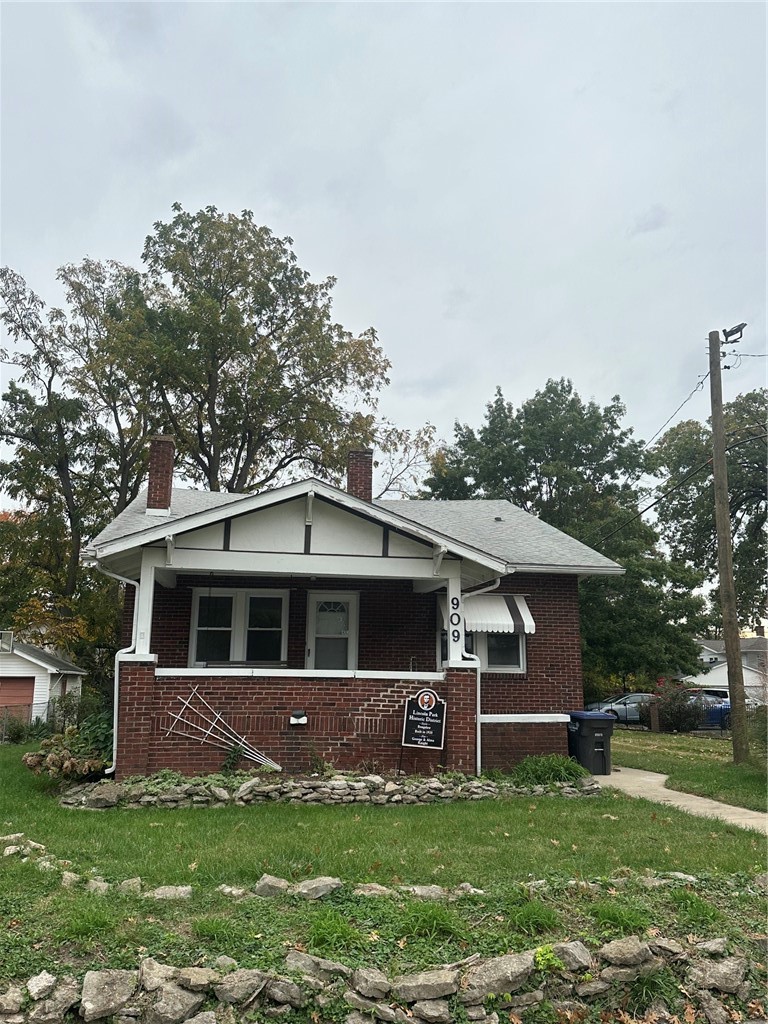 909 N Sherman Street Property Photo 1