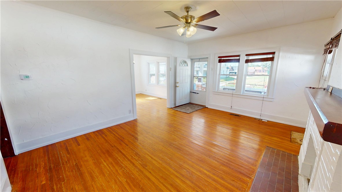 909 N Sherman Street Property Photo 10