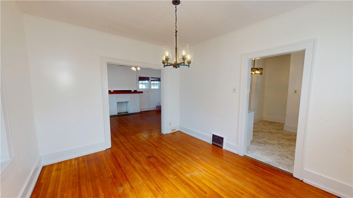 909 N Sherman Street Property Photo 11