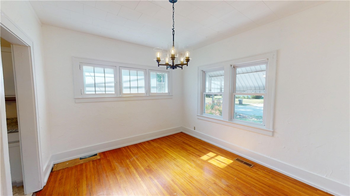909 N Sherman Street Property Photo 13