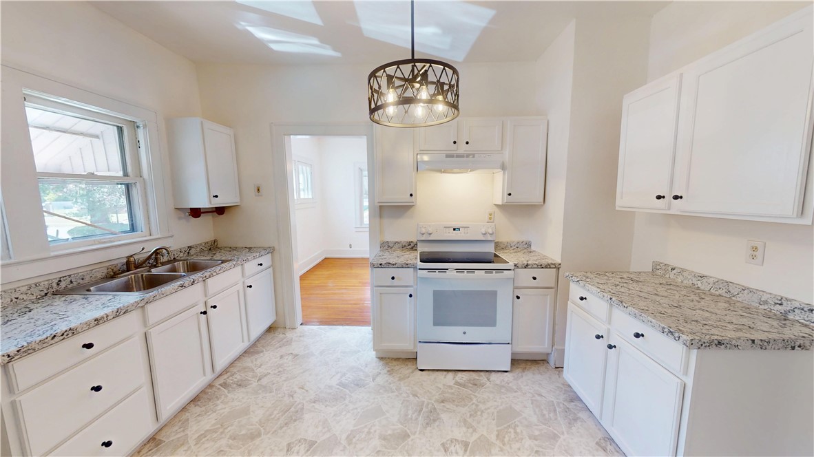 909 N Sherman Street Property Photo 14