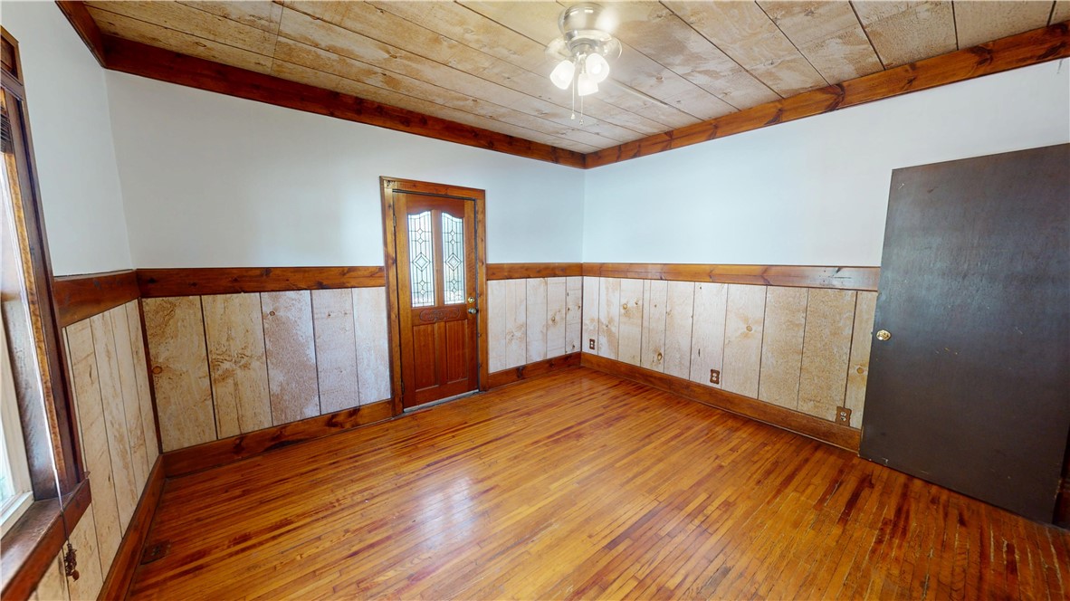 909 N Sherman Street Property Photo 21