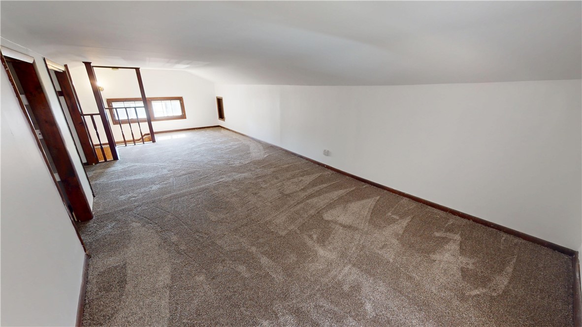 909 N Sherman Street Property Photo 32