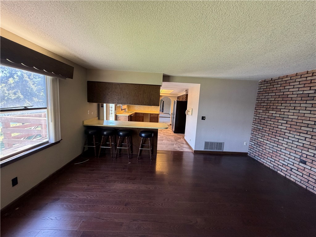 380 Shoreline Place Property Photo 11
