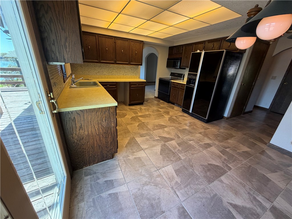 380 Shoreline Place Property Photo 13