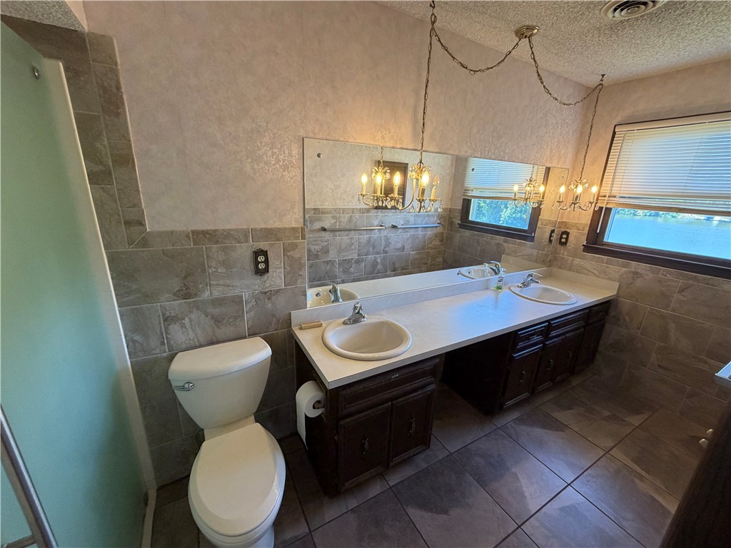 380 Shoreline Place Property Photo 23