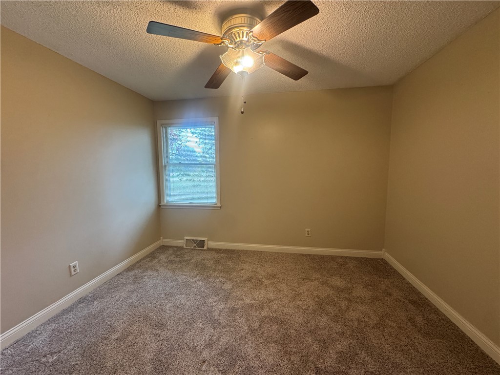 116 Allenwood Drive Property Photo 28