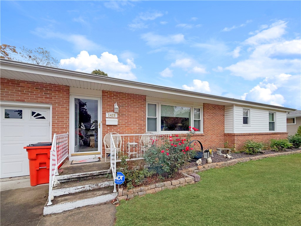 1425 Bell Avenue Property Photo 1