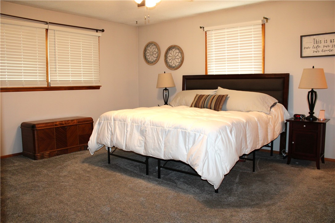 1028 W Northland Drive Property Photo 14