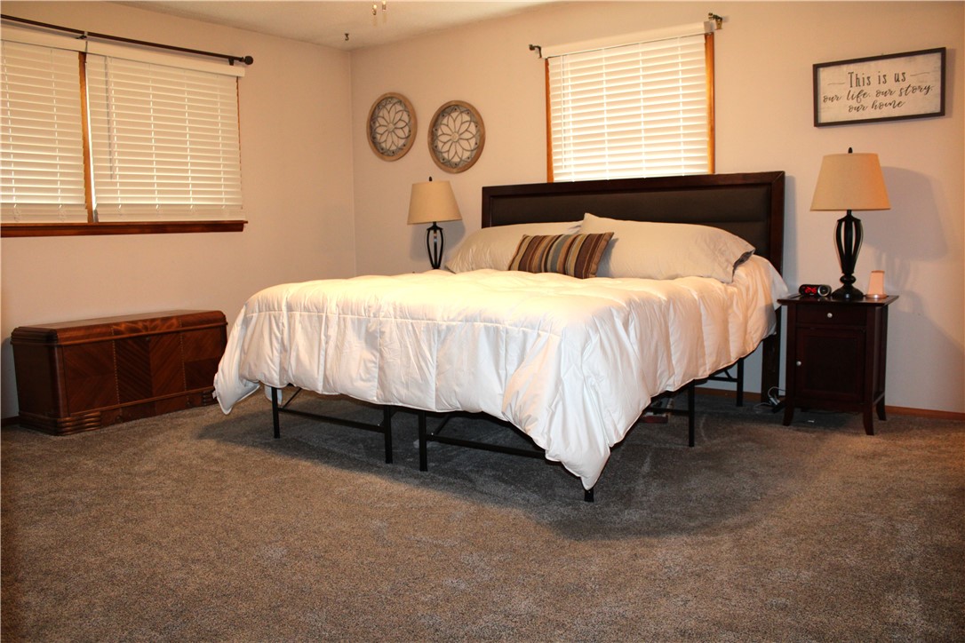 1028 W Northland Drive Property Photo 15
