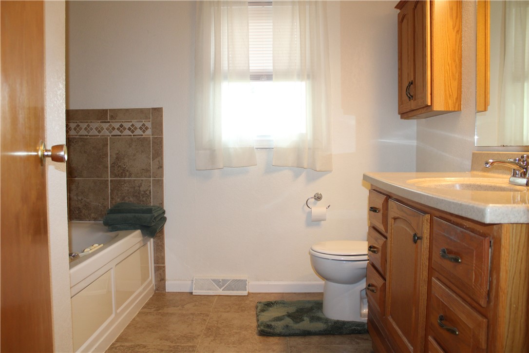1028 W Northland Drive Property Photo 22