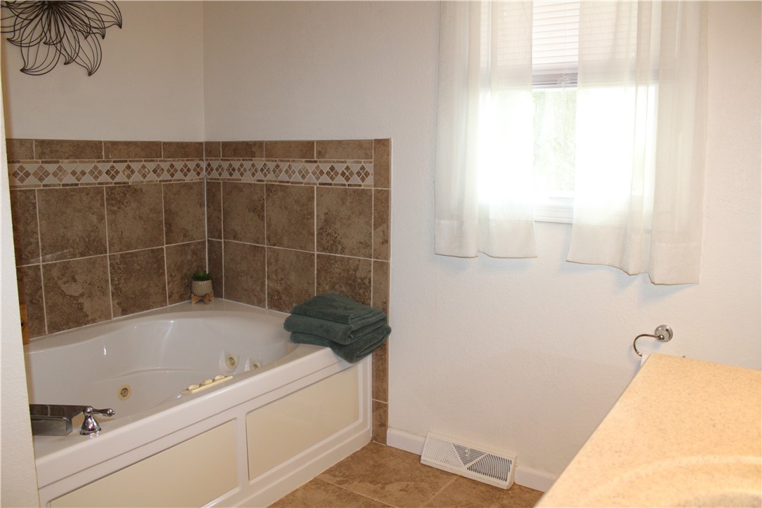1028 W Northland Drive Property Photo 23
