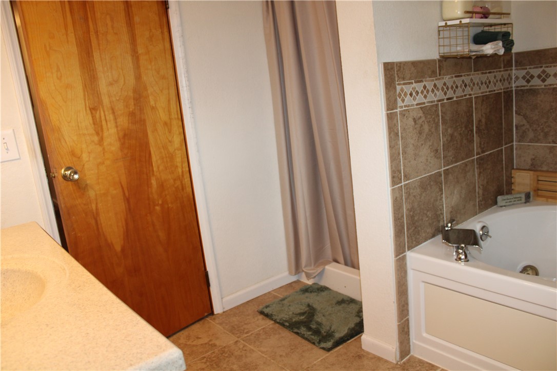 1028 W Northland Drive Property Photo 24
