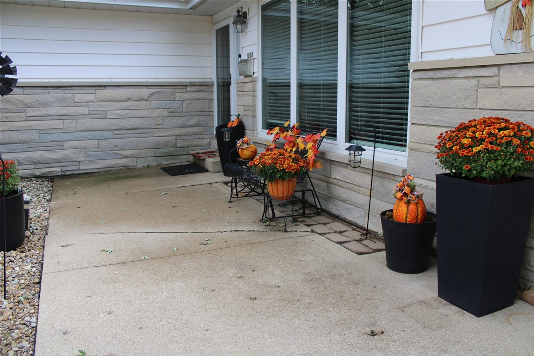 1028 W Northland Drive Property Photo 27