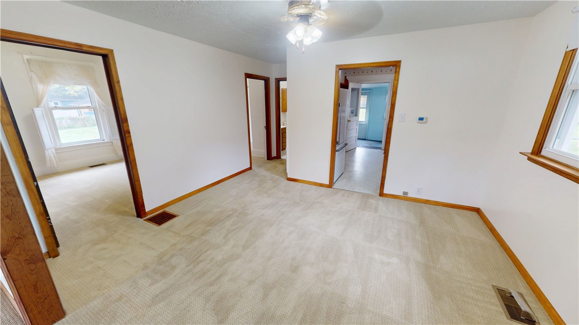 108 E 7th Street Property Photo 15