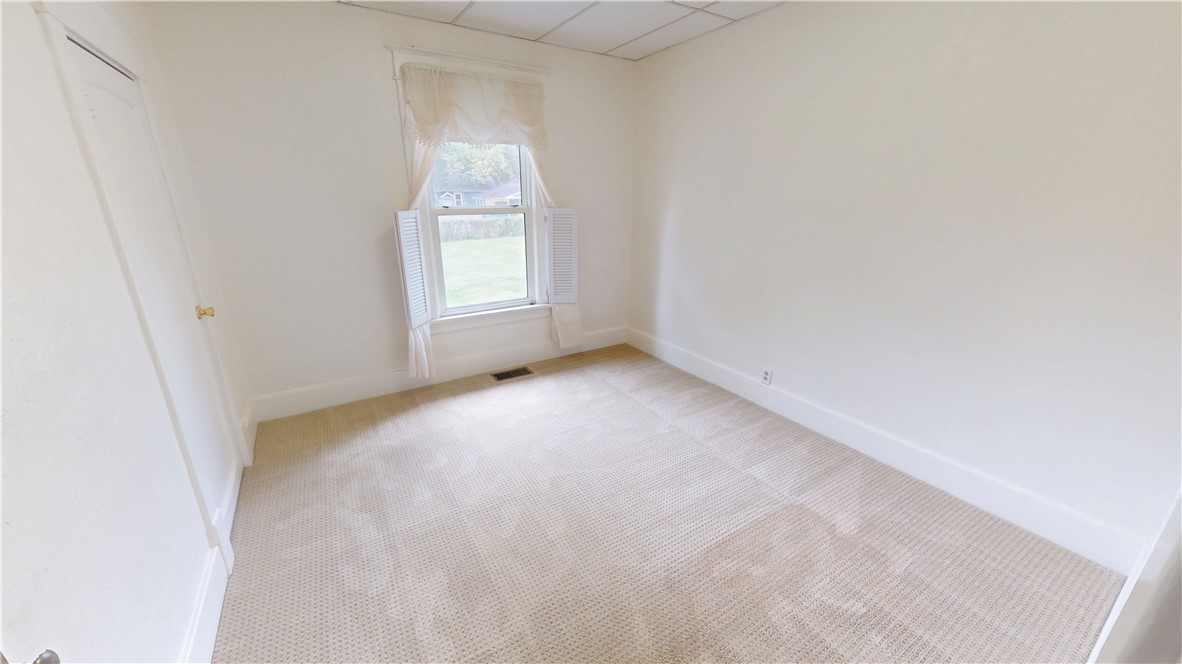 108 E 7th Street Property Photo 21