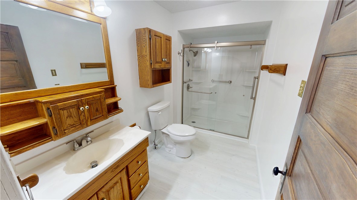108 E 7th Street Property Photo 22