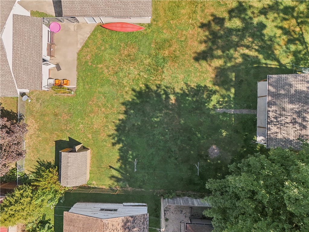108 E 7th Street Property Photo 29