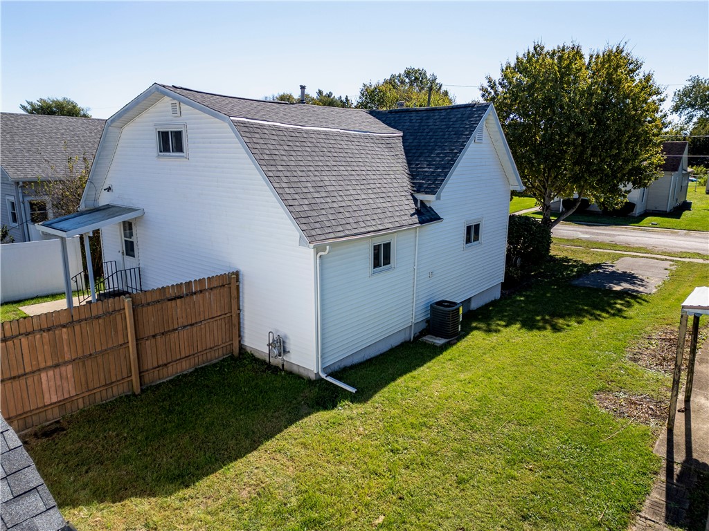 309 South Street Property Photo 9